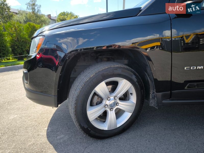 Внедорожник / Кроссовер Jeep Compass 2014 в Киеве