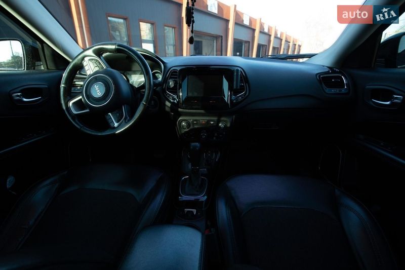 Внедорожник / Кроссовер Jeep Compass 2018 в Чернигове