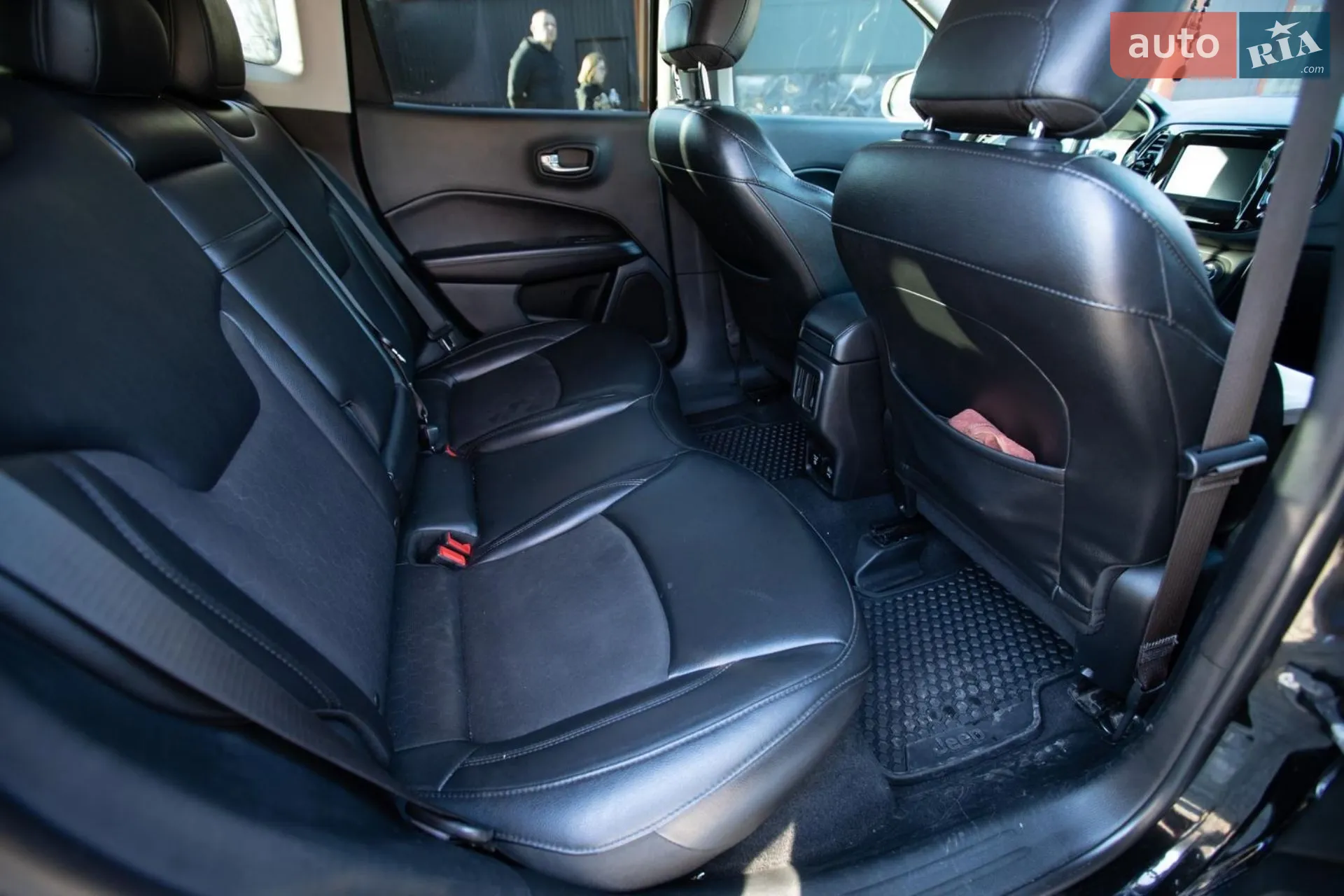 2018 Jeep Compass - мініатюра 16