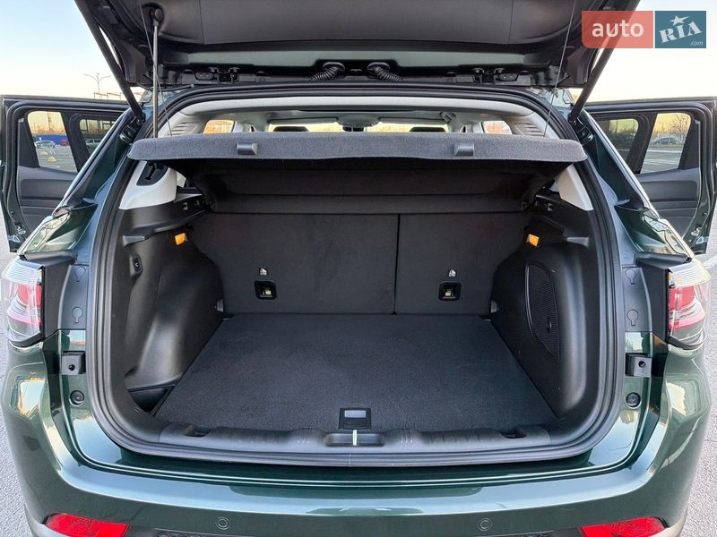 Внедорожник / Кроссовер Jeep Compass 2025 в Киеве