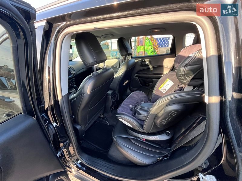 Позашляховик / Кросовер Jeep Compass 2018 в Ужгороді