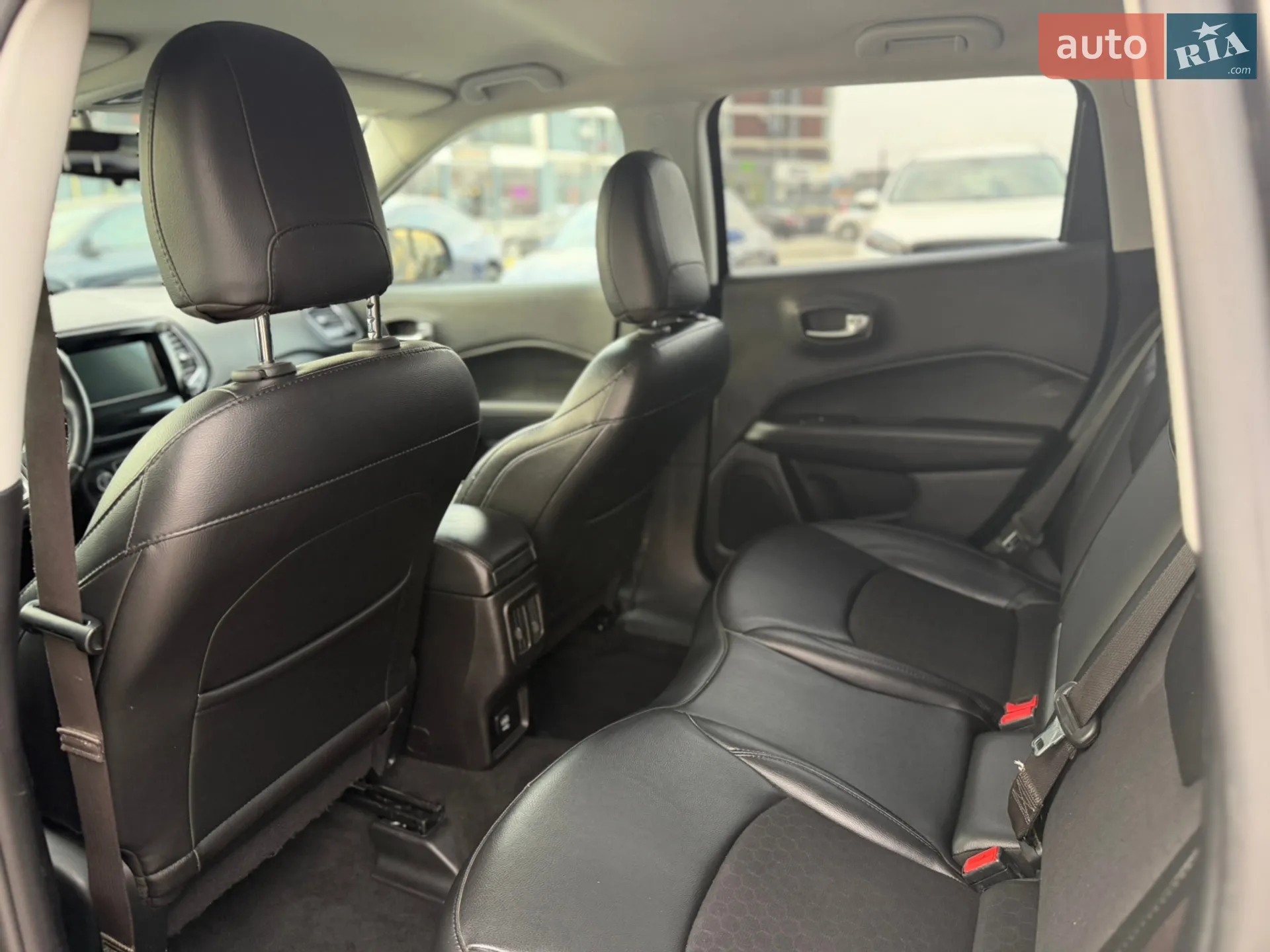 2019 Jeep Compass - мініатюра 19