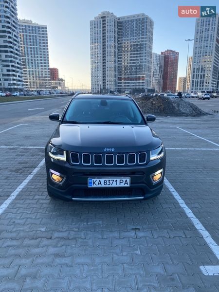 Позашляховик / Кросовер Jeep Compass 2017 в Києві