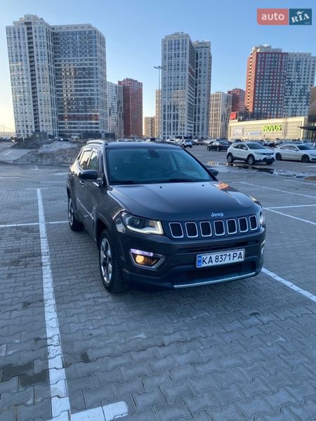 Позашляховик / Кросовер Jeep Compass 2017 в Києві