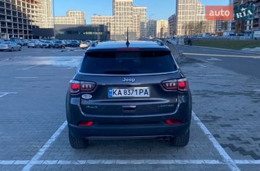 Внедорожник / Кроссовер Jeep Compass 2017 в Киеве