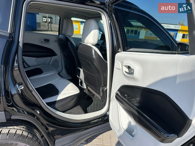 Позашляховик / Кросовер Jeep Compass 2018 в Житомирі