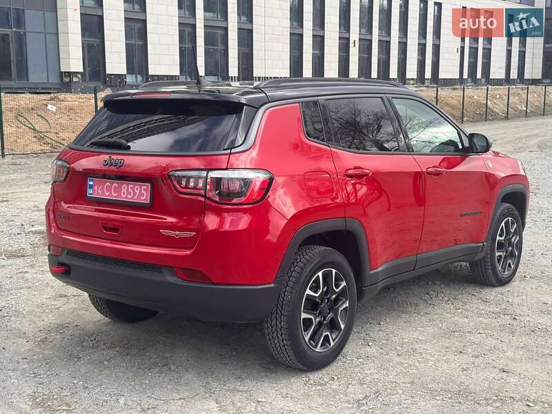 Внедорожник / Кроссовер Jeep Compass 2019 в Киеве