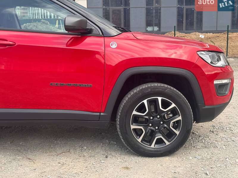 Внедорожник / Кроссовер Jeep Compass 2019 в Киеве