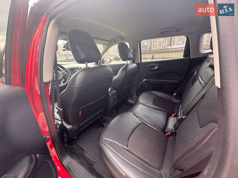 Внедорожник / Кроссовер Jeep Compass 2019 в Киеве