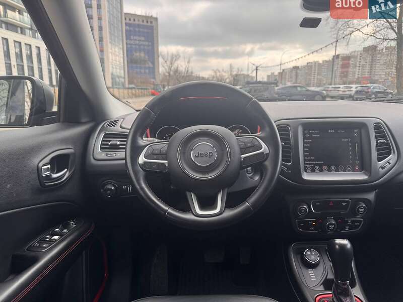 Внедорожник / Кроссовер Jeep Compass 2019 в Киеве