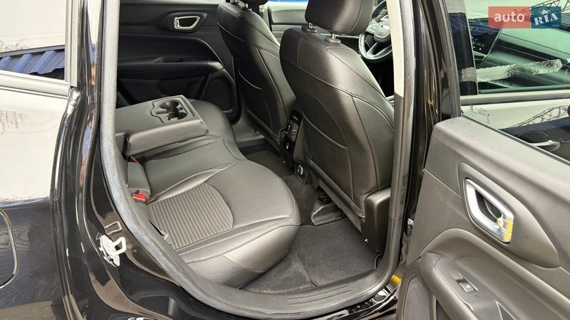 Внедорожник / Кроссовер Jeep Compass 2023 в Киеве