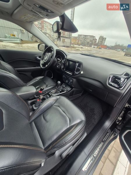 Внедорожник / Кроссовер Jeep Compass 2017 в Сумах