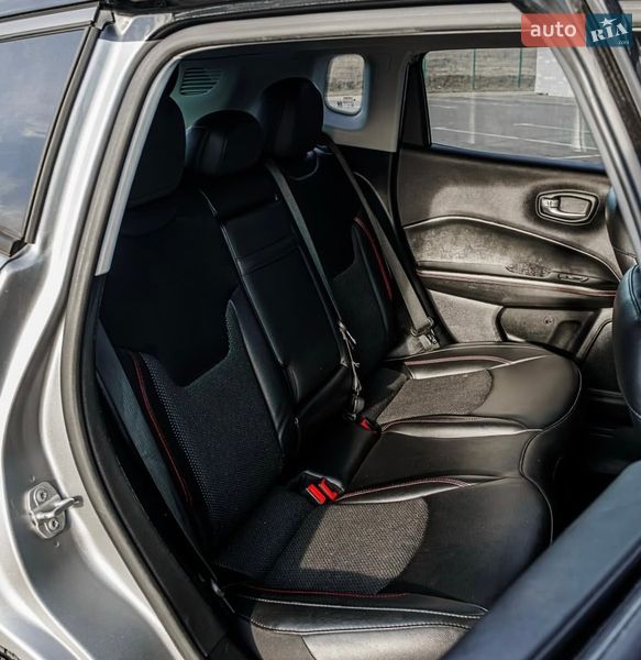 Внедорожник / Кроссовер Jeep Compass 2019 в Киеве