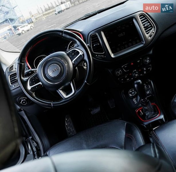 Внедорожник / Кроссовер Jeep Compass 2019 в Киеве