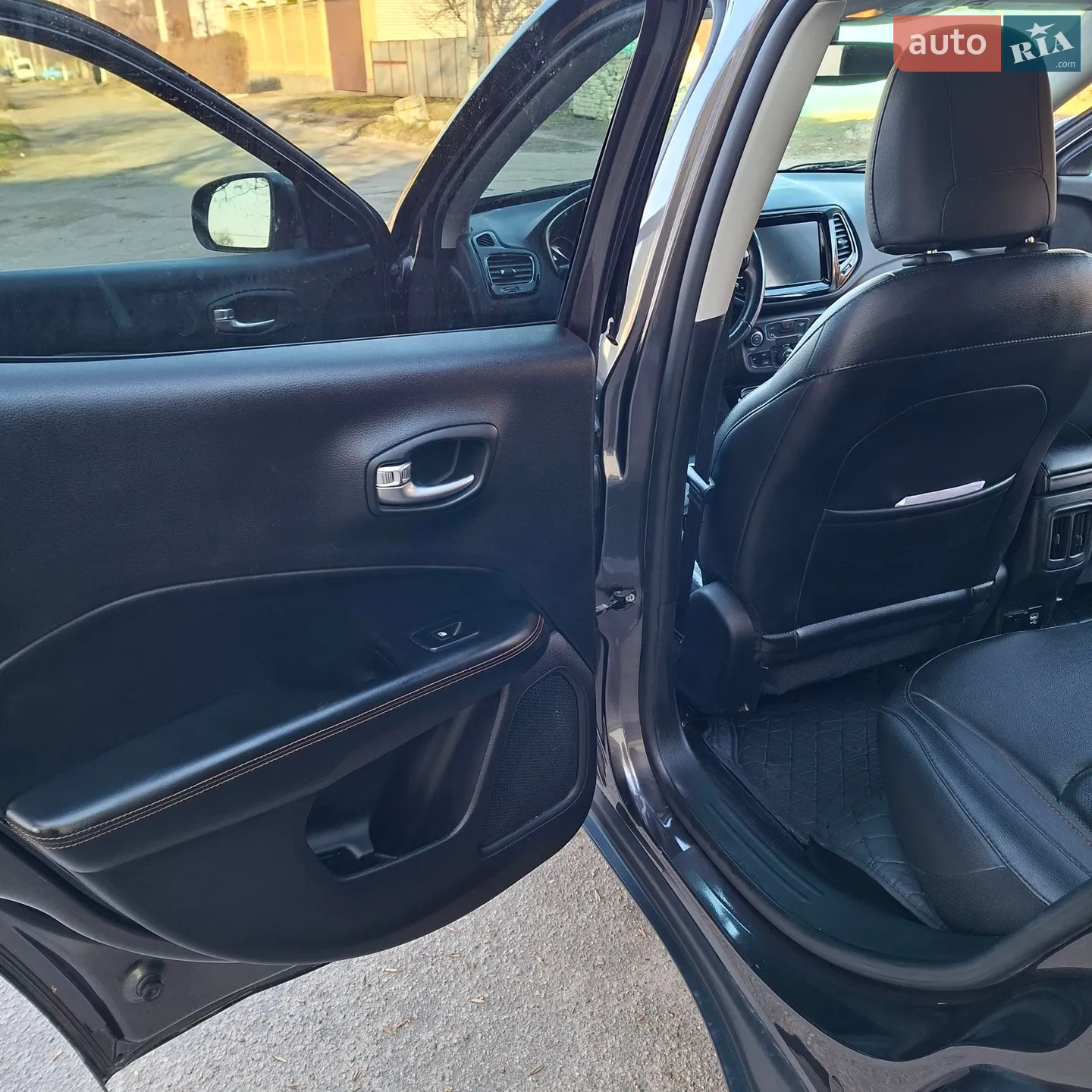 2018 Jeep Compass - мініатюра 15