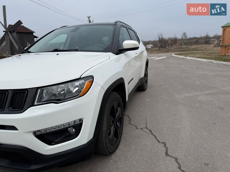 Внедорожник / Кроссовер Jeep Compass 2019 в Ромнах