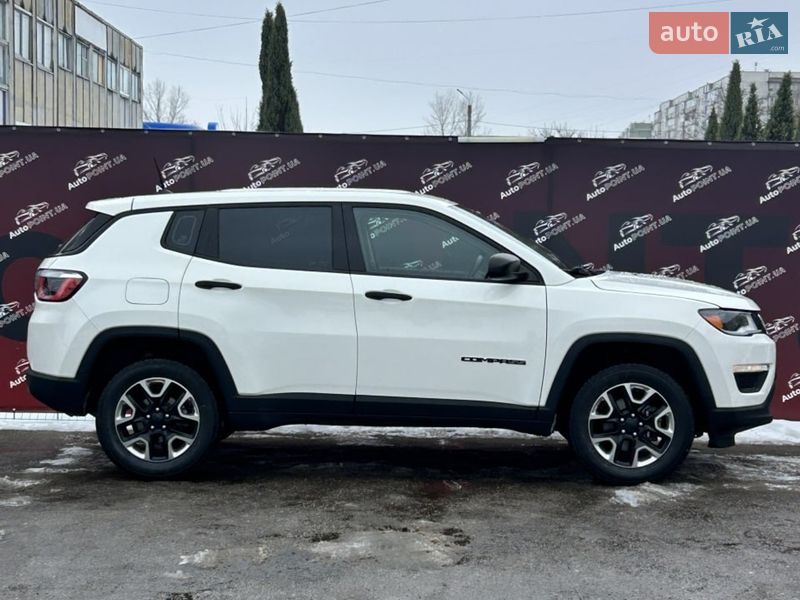Позашляховик / Кросовер Jeep Compass 2017 в Сумах фото 4 Позашляховик / Кросовер Jeep Compass 2017 в Сумах
