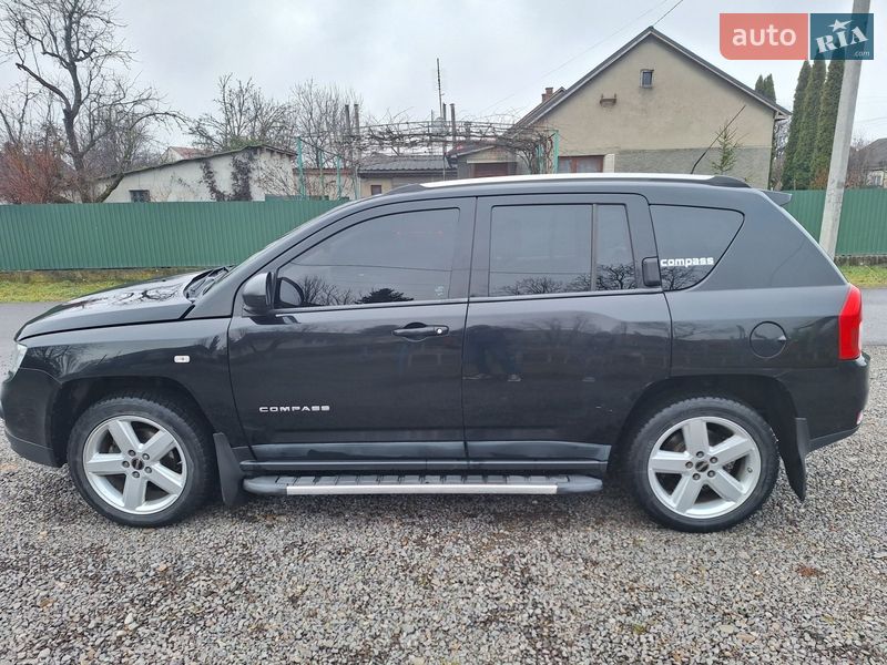 Внедорожник / Кроссовер Jeep Compass 2011 в Ужгороде фото 3 Внедорожник / Кроссовер Jeep Compass 2011 в Ужгороде