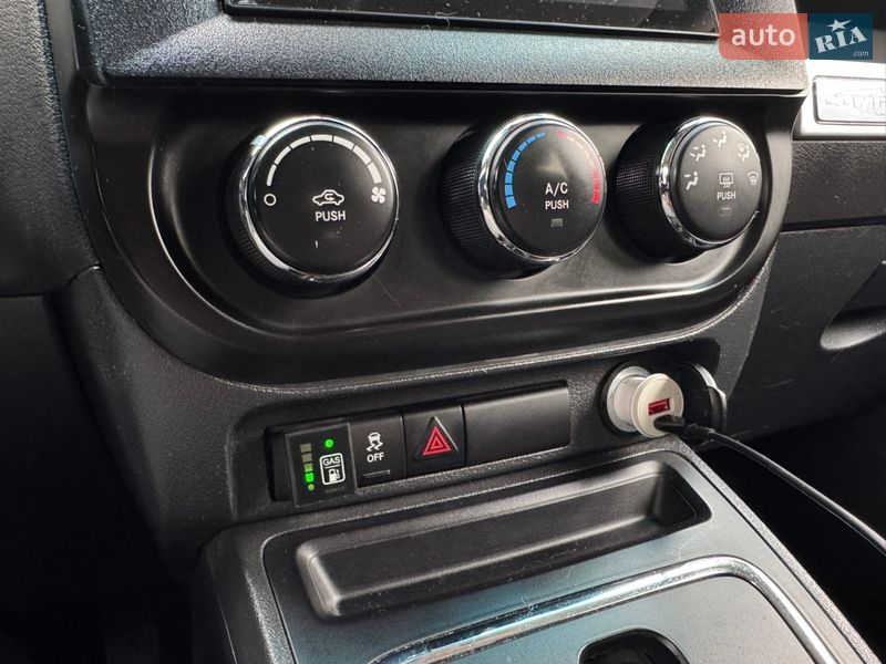 Внедорожник / Кроссовер Jeep Compass 2014 в Киеве фото 21 Внедорожник / Кроссовер Jeep Compass 2014 в Киеве