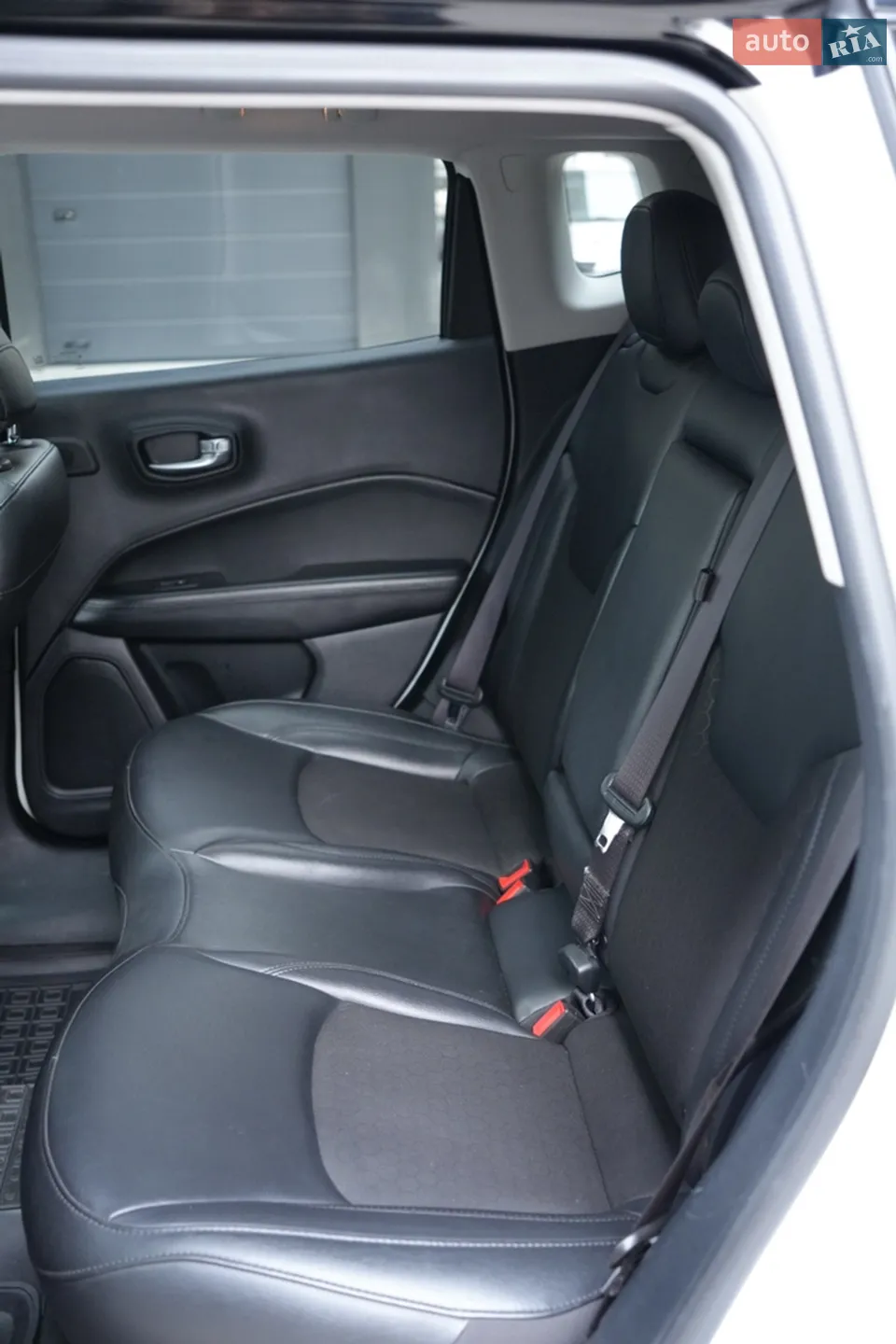 2021 Jeep Compass - мініатюра 16