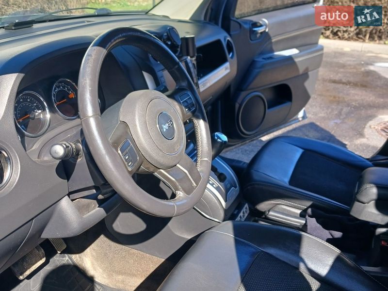 Внедорожник / Кроссовер Jeep Compass 2014 в Харькове