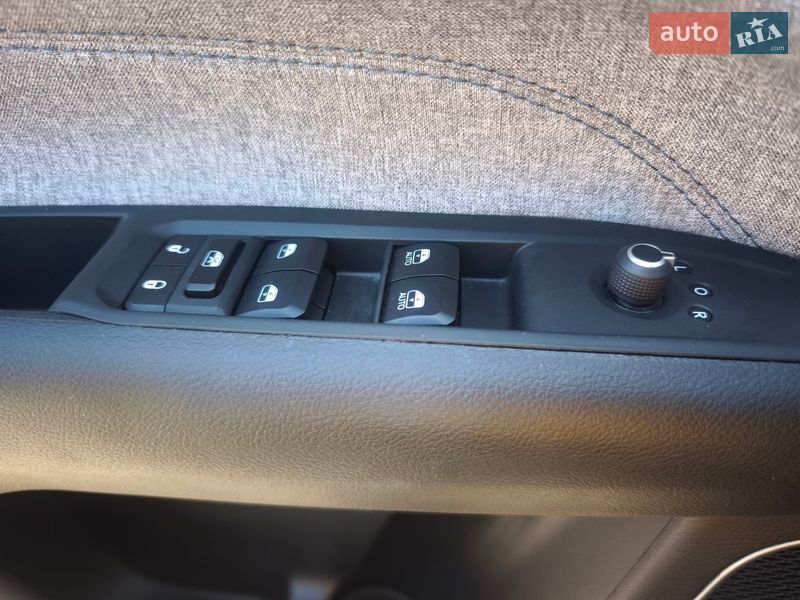 Внедорожник / Кроссовер Jeep Compass 2024 в Полтаве фото 27 Внедорожник / Кроссовер Jeep Compass 2024 в Полтаве