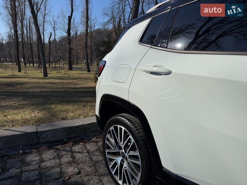 Позашляховик / Кросовер Jeep Compass 2024 в Києві