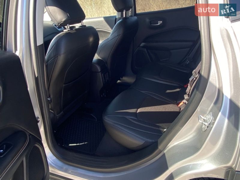 Внедорожник / Кроссовер Jeep Compass 2017 в Полтаве