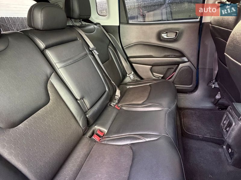 Внедорожник / Кроссовер Jeep Compass 2017 в Львове