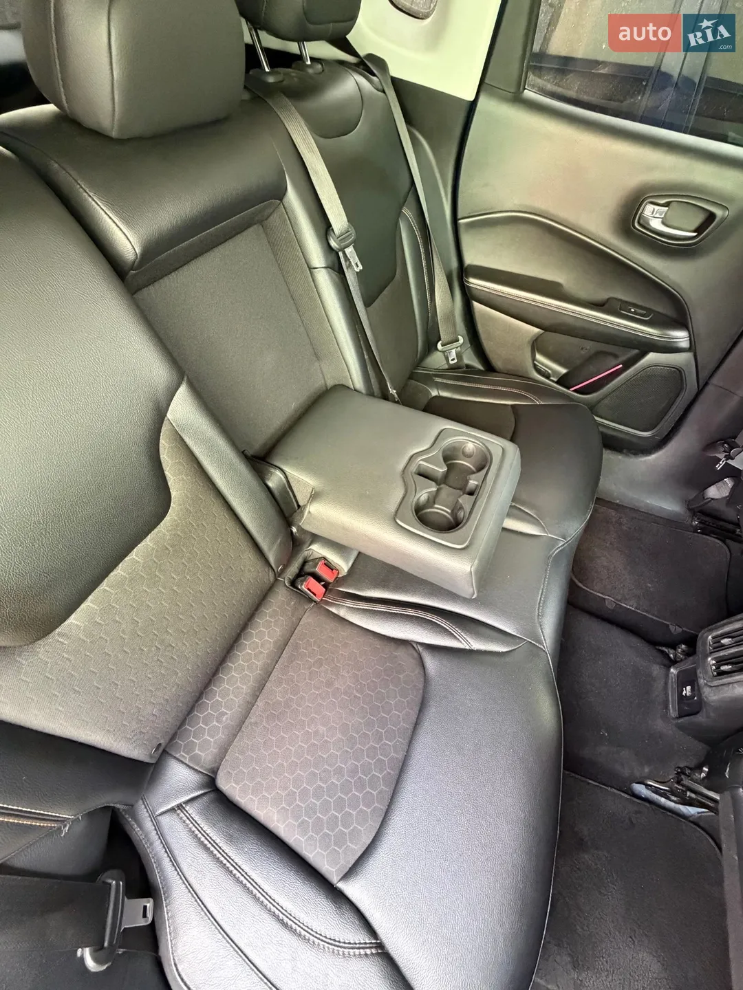 2017 Jeep Compass - мініатюра 8