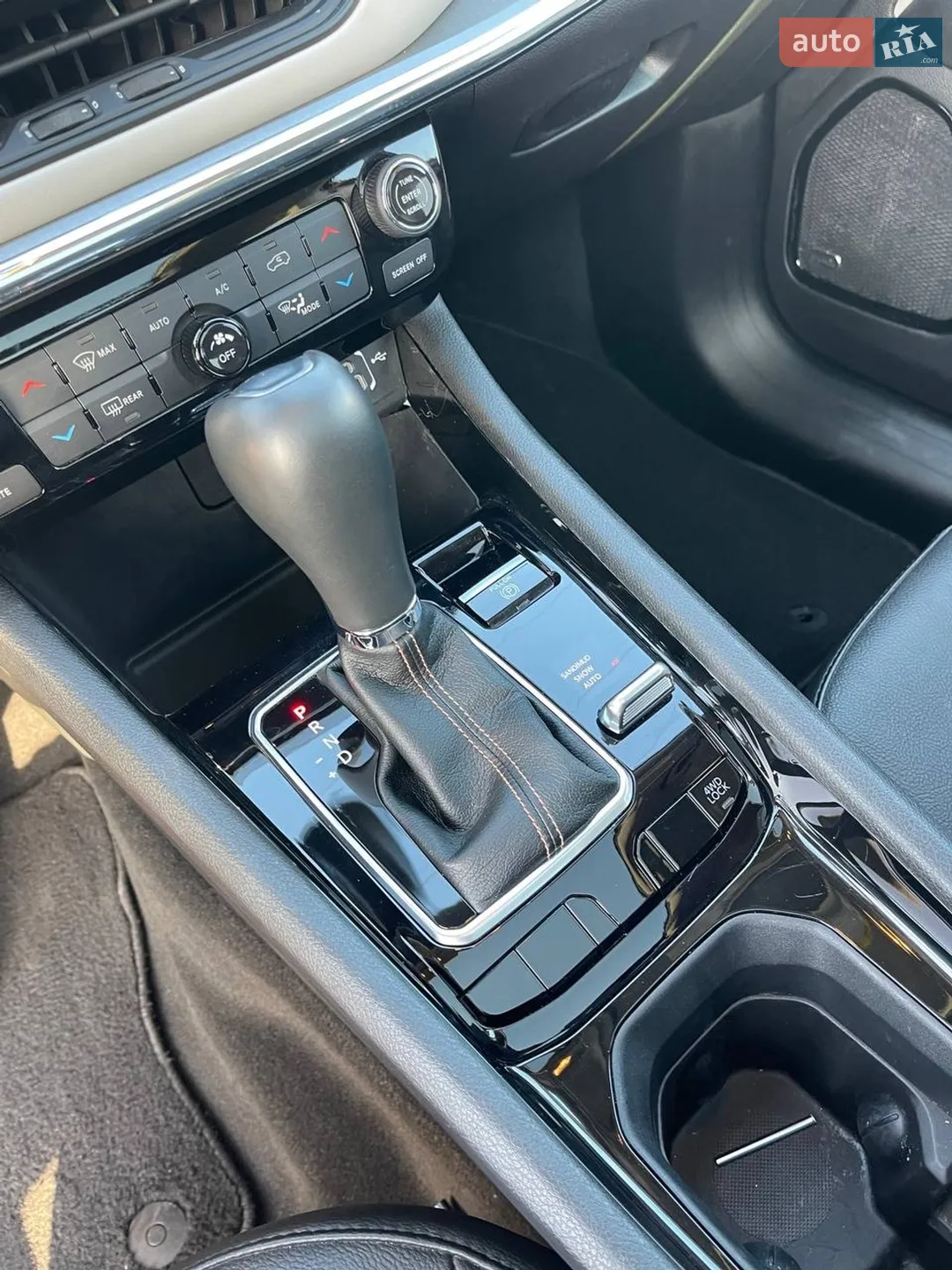 2021 Jeep Compass - мініатюра 28