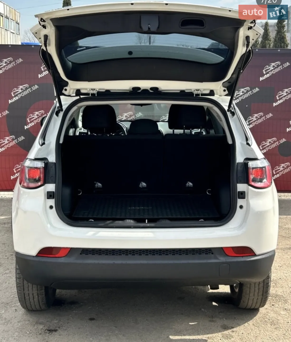 2017 Jeep Compass - мініатюра 6