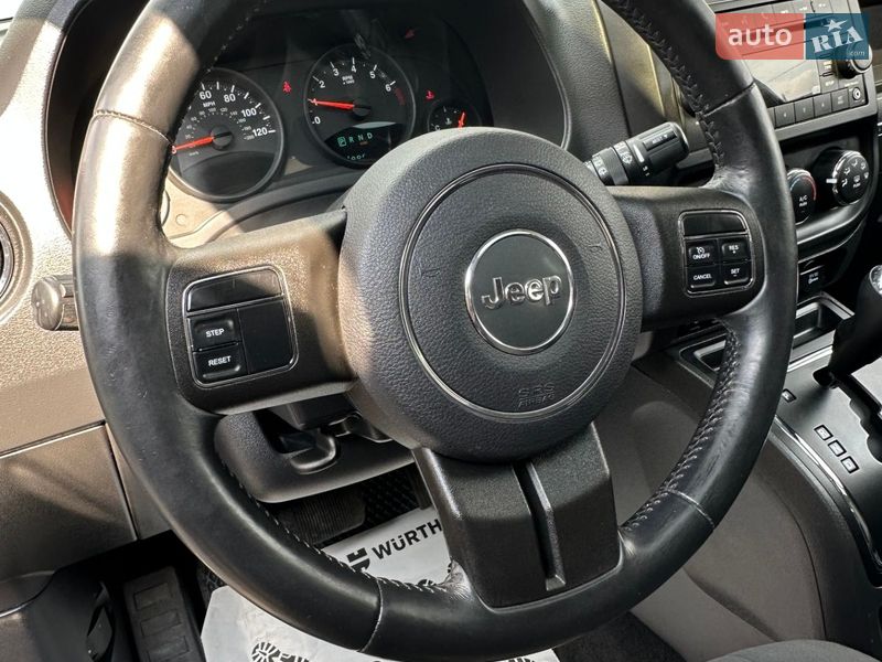 Позашляховик / Кросовер Jeep Compass 2011 в Смілі