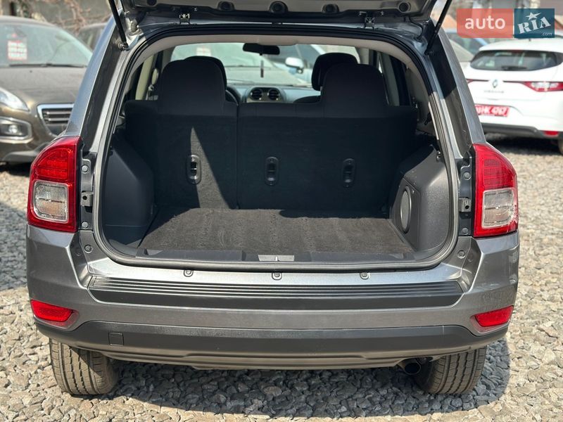 Позашляховик / Кросовер Jeep Compass 2011 в Смілі