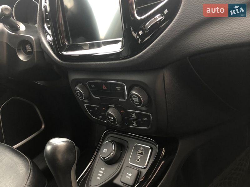 Позашляховик / Кросовер Jeep Compass 2020 в Кременчуці фото 18 Позашляховик / Кросовер Jeep Compass 2020 в Кременчуці