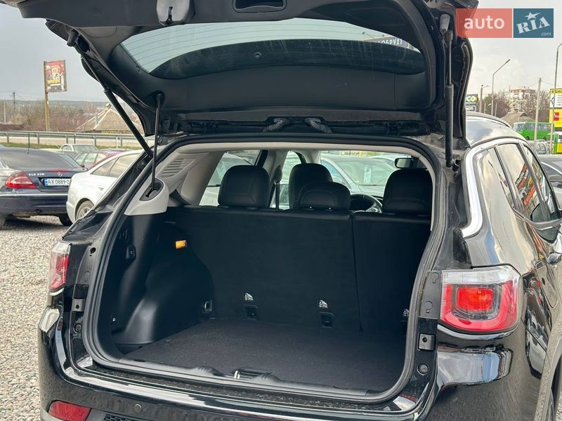 Внедорожник / Кроссовер Jeep Compass 2019 в Харькове фото 6 Внедорожник / Кроссовер Jeep Compass 2019 в Харькове