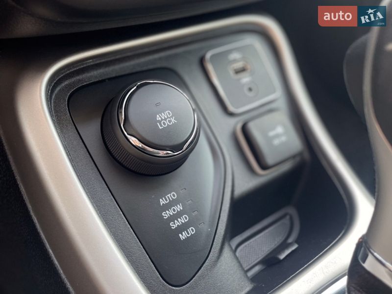 Внедорожник / Кроссовер Jeep Compass 2018 в Кропивницком