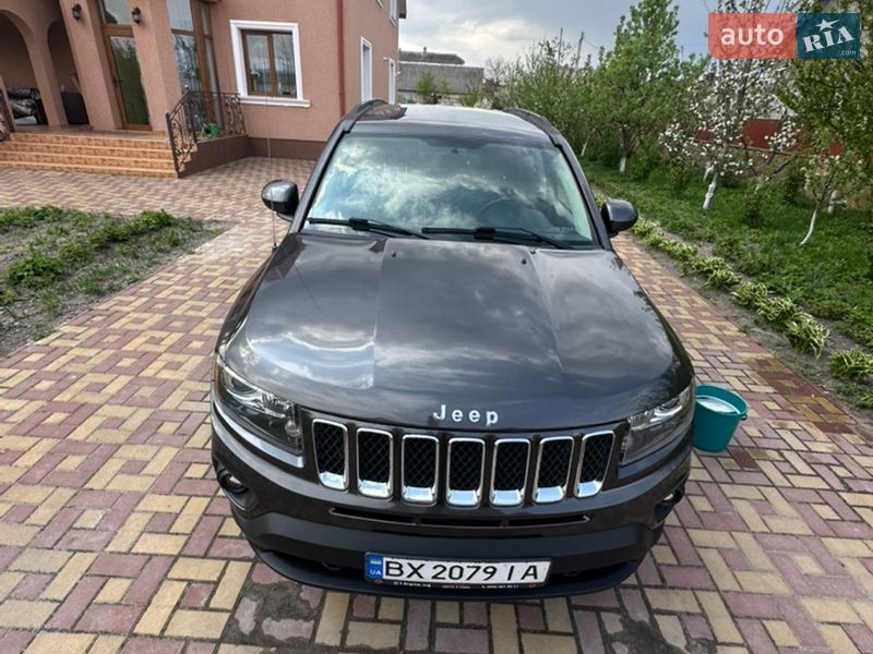 Позашляховик / Кросовер Jeep Compass 2014 в Львові фото Позашляховик / Кросовер Jeep Compass 2014 в Львові
