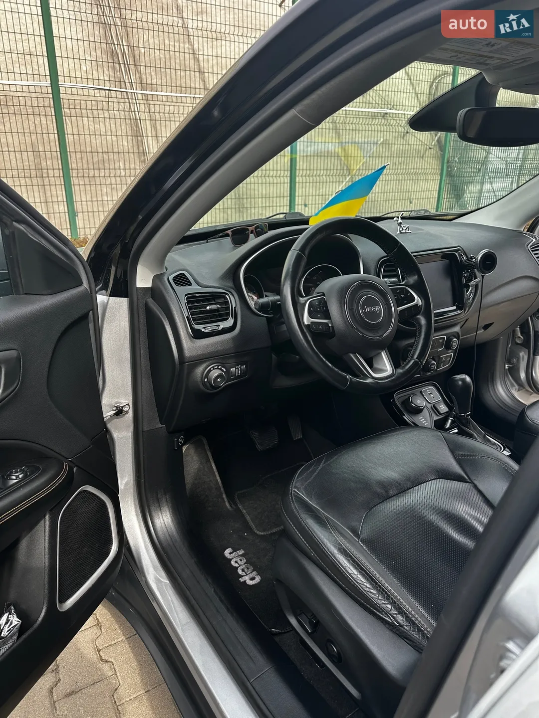 2017 Jeep Compass - мініатюра 11