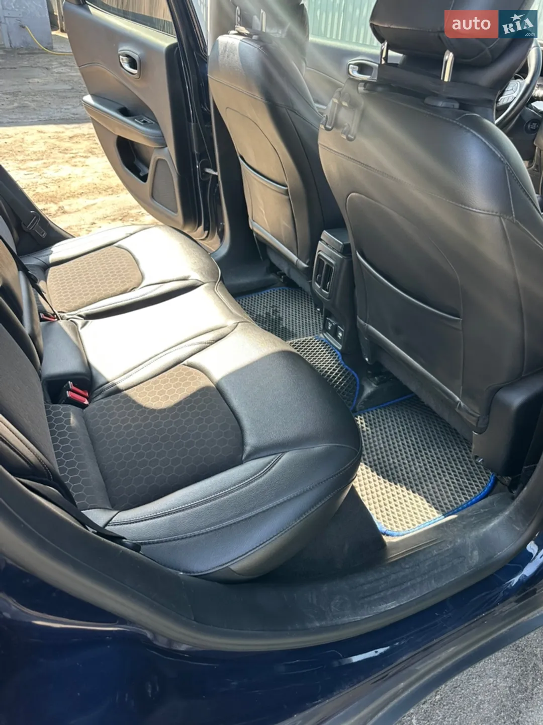 2017 Jeep Compass - мініатюра 8