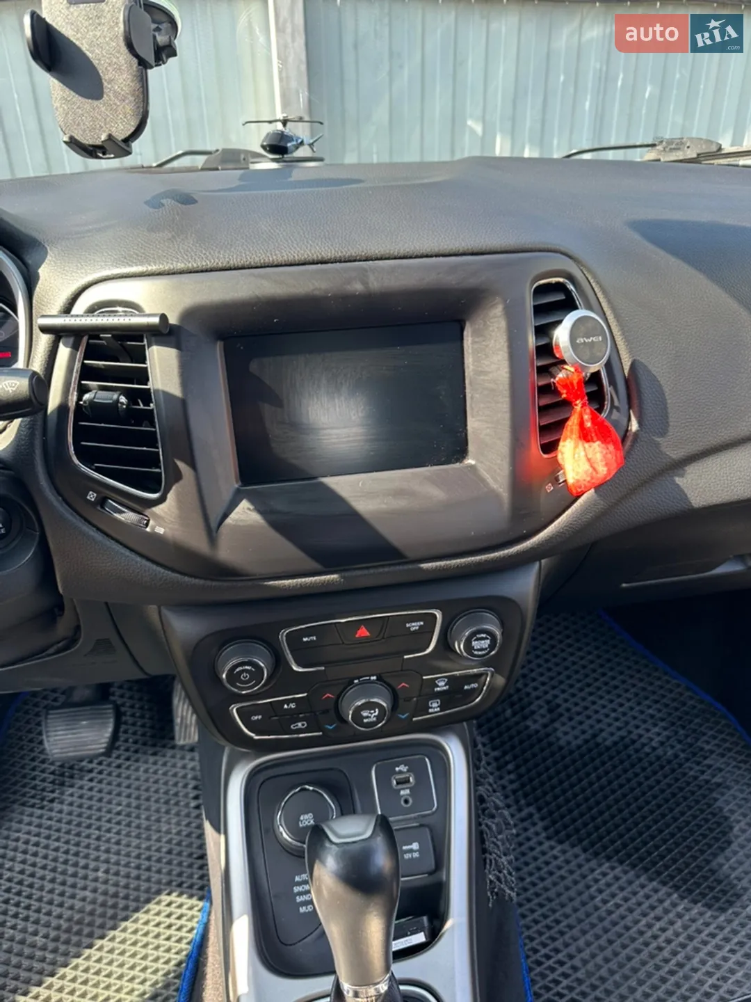 2017 Jeep Compass - мініатюра 11