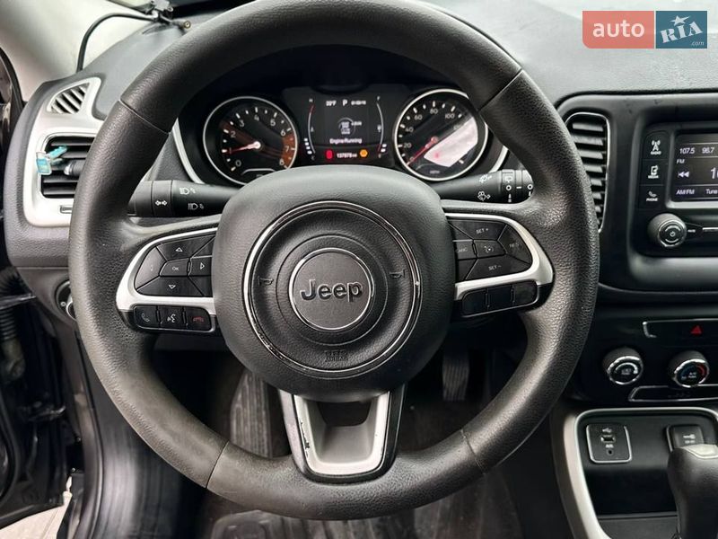 Позашляховик / Кросовер Jeep Compass 2017 в Луцьку
