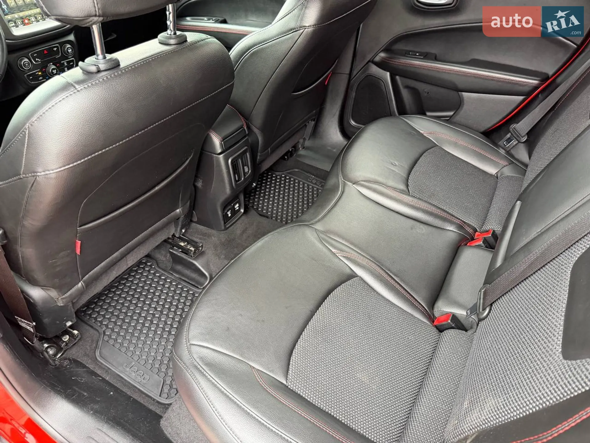 2019 Jeep Compass - мініатюра 4