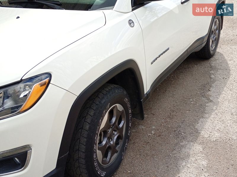 Внедорожник / Кроссовер Jeep Compass 2019 в Запорожье
