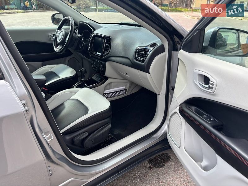 Позашляховик / Кросовер Jeep Compass 2020 в Валках