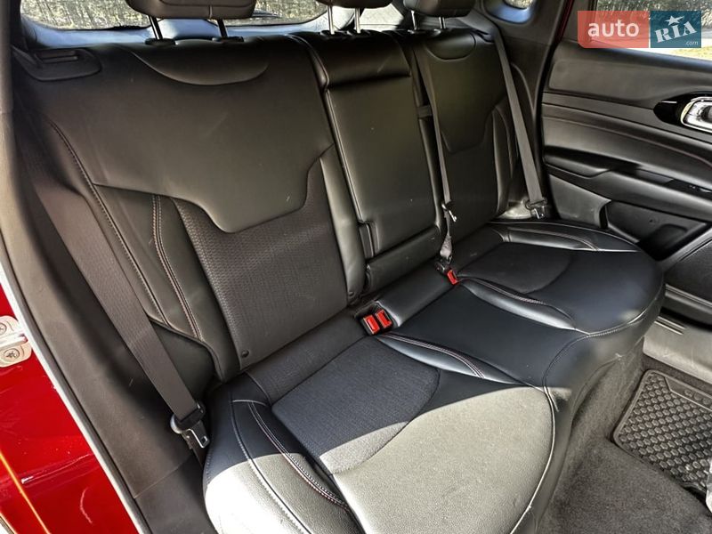 Внедорожник / Кроссовер Jeep Compass 2023 в Белогородке фото 39 Внедорожник / Кроссовер Jeep Compass 2023 в Белогородке