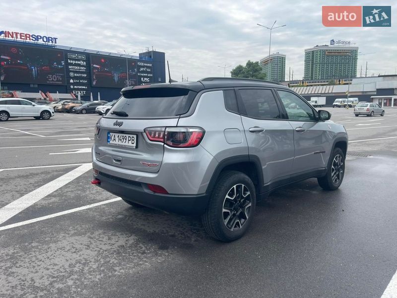 Внедорожник / Кроссовер Jeep Compass 2021 в Киеве