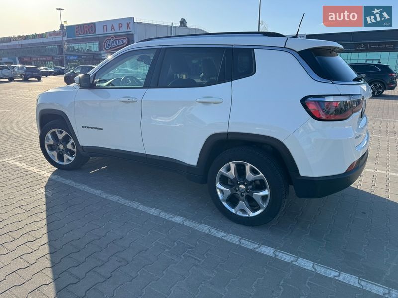 Внедорожник / Кроссовер Jeep Compass 2017 в Софиевской Борщаговке