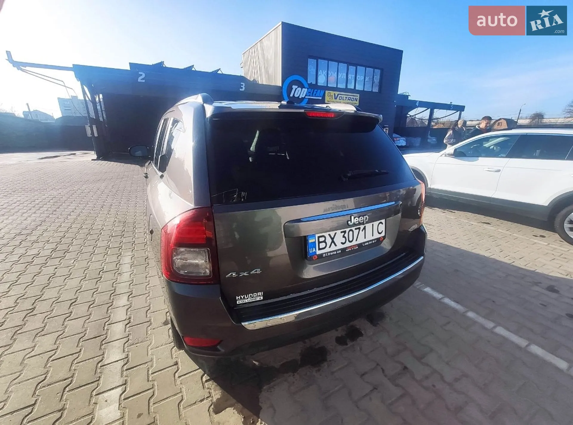 2016 Jeep Compass - мініатюра 2