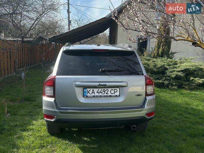 Внедорожник / Кроссовер Jeep Compass 2016 в Глевахе